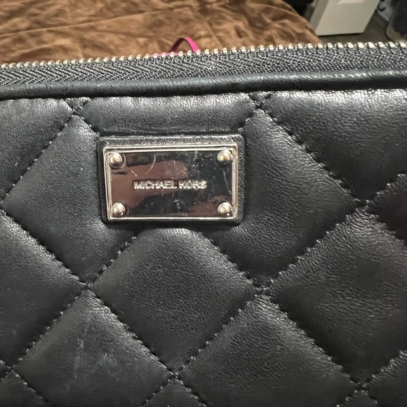 Michael kors purse with wallet - Picture 11 of 12